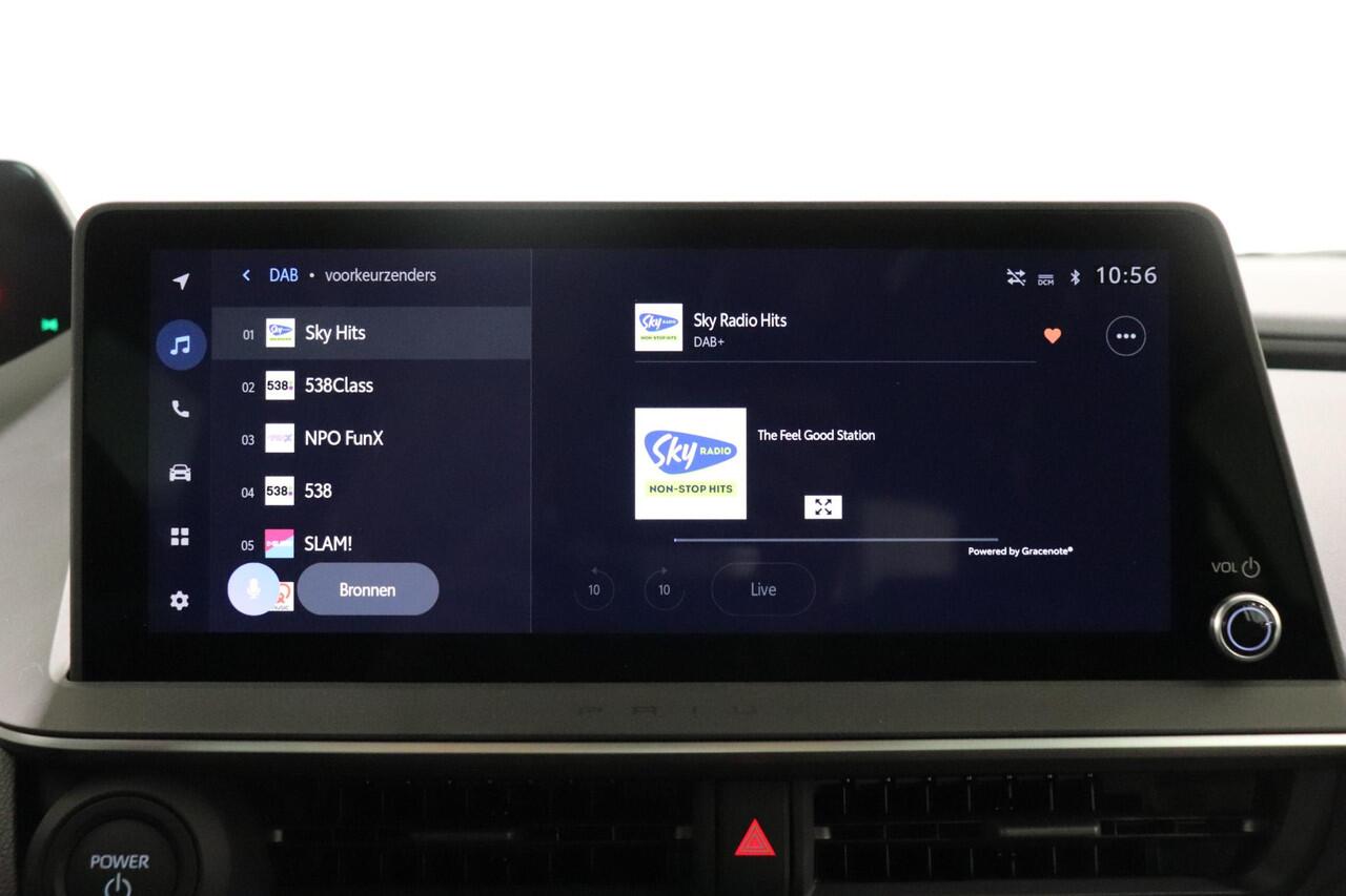 Toyota PRIUS Plug-in Hybrid 220 Executive, Blind Spot, Apple Carplay & Android Auto, Stoel & Stuur verwarming, Parkeersensoren!