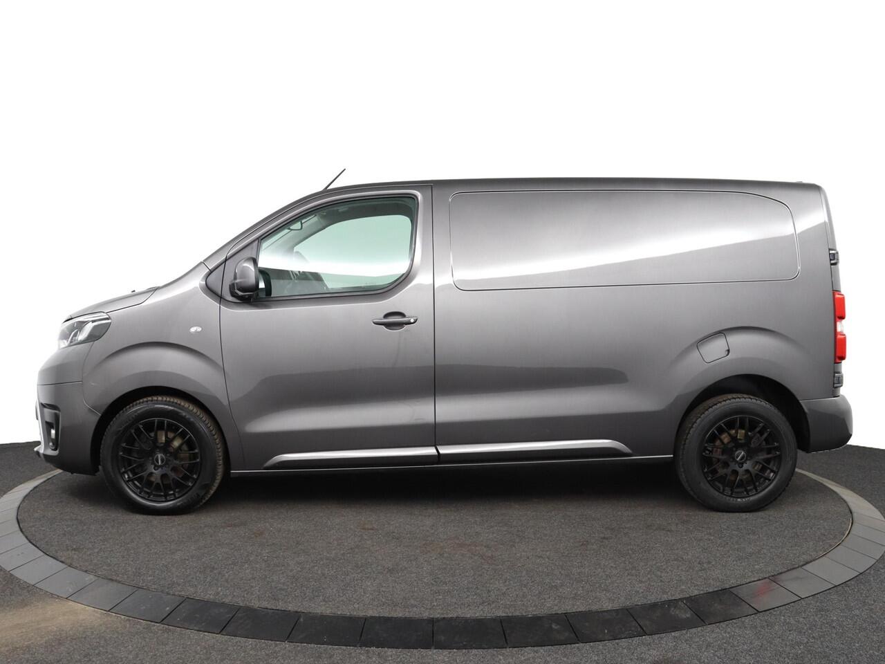 Toyota PROACE Worker 2.0 D-4D Professional | Airco | Vloer | Trekhaak |