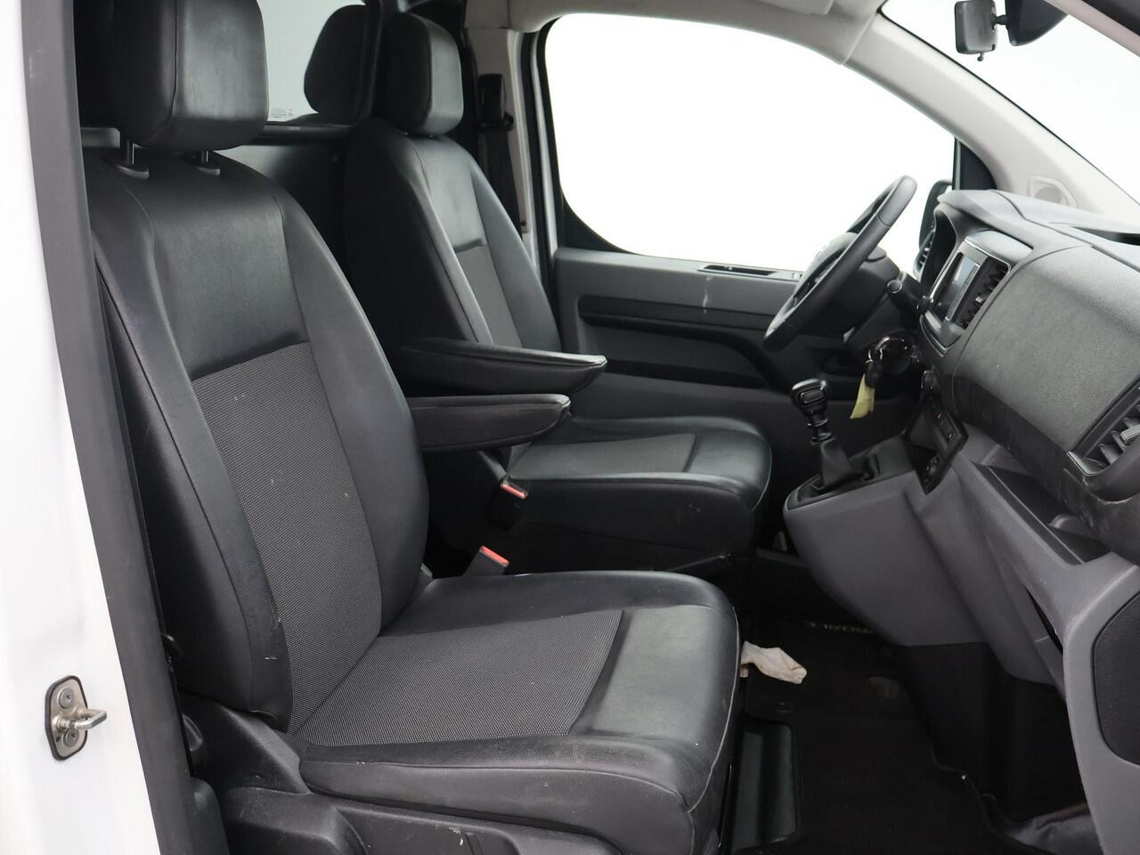 Toyota PROACE Worker 2.0 D-4D NAVIGATOR LONG EURO 6 + NAVIGATIE / TREKHAAK / CRUISE CONTROL