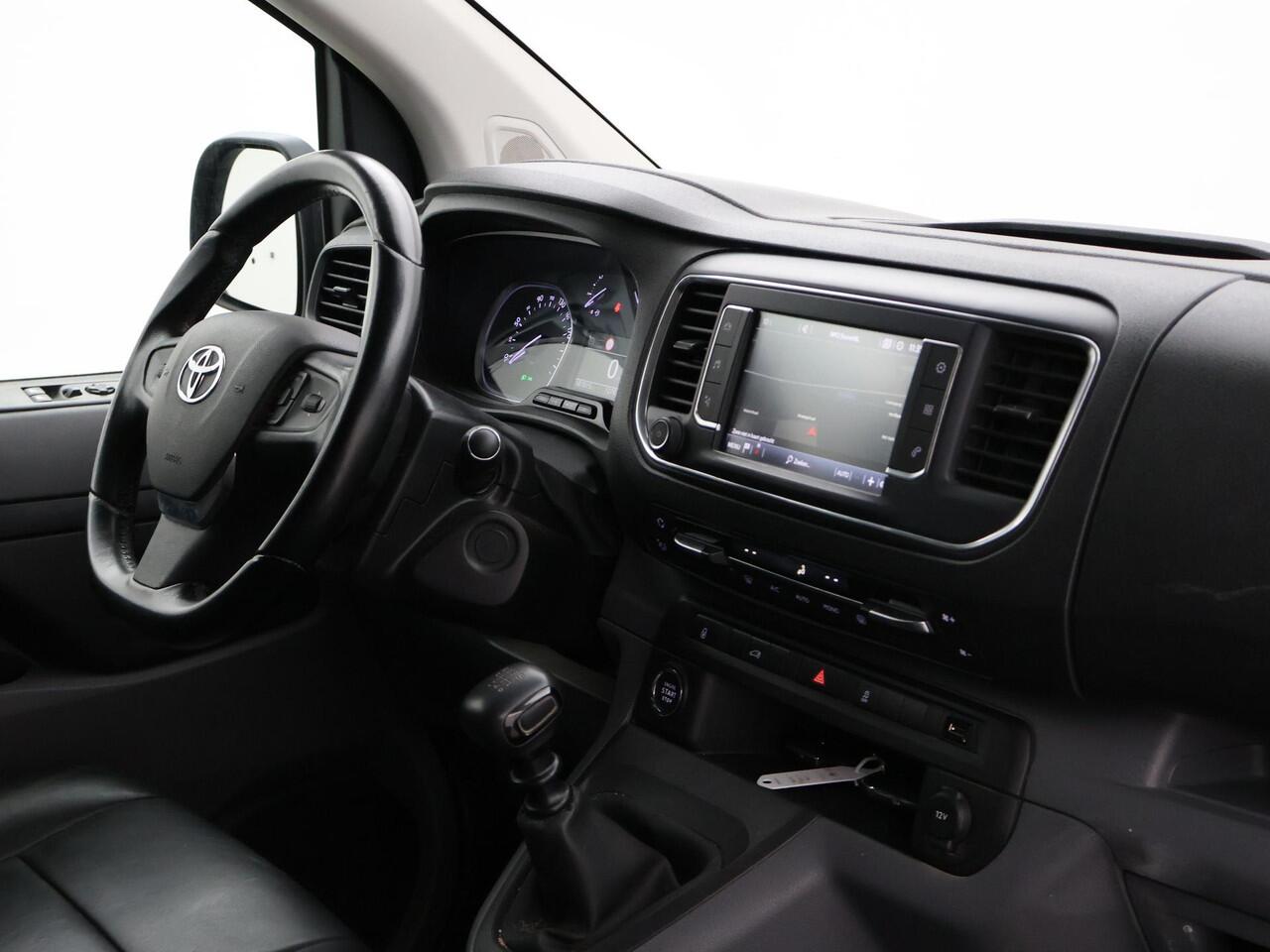Toyota PROACE Worker 2.0 D-4D PROFESSIONAL LONG + 2 SCHUIFDEUREN | LEDER | NAVIGATIE | TREKHAAK 2500 KG