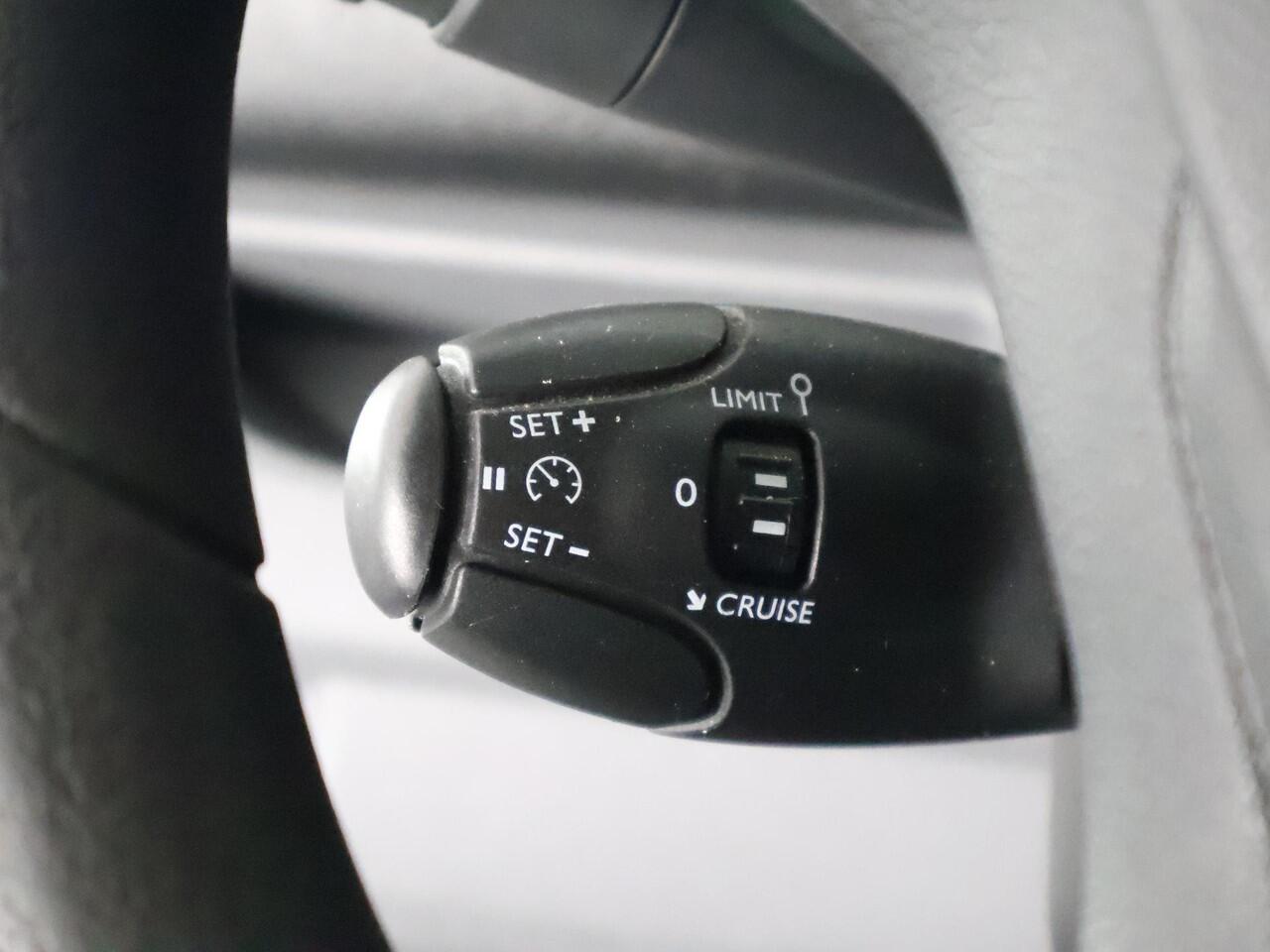 Toyota PROACE Long Worker 1.6 D-4D Cool Comfort Long (ex. BTW) | Navigatie | Trekhaak | Camera | Parkeersensoren | Cruise Control |