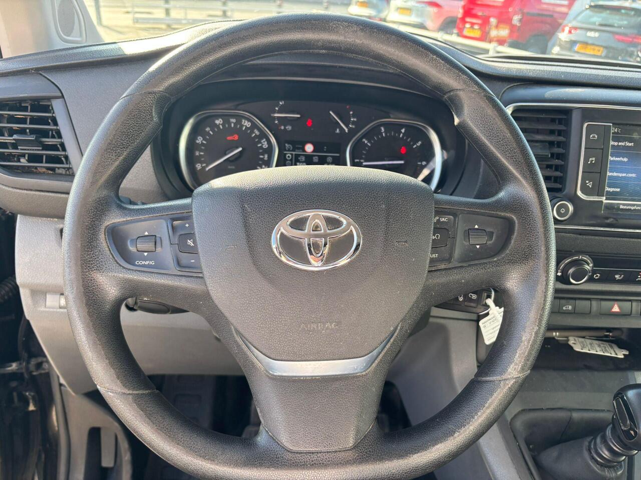 Toyota PROACE Worker 2.0 D-4D Navigator Long