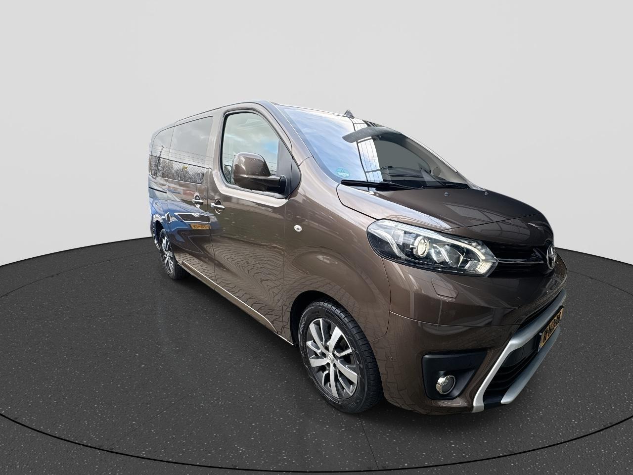 Toyota PROACE Verso 1.5 D-4D Dynamic Medium | Rijklaar | 8-Persoons | Info: 06-11738929 | PDC | PANO | NAVI