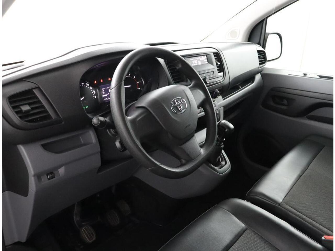 Toyota PROACE Compact 1.5 D-4D Cool Comfort | Cruise control | Radio | Airco |