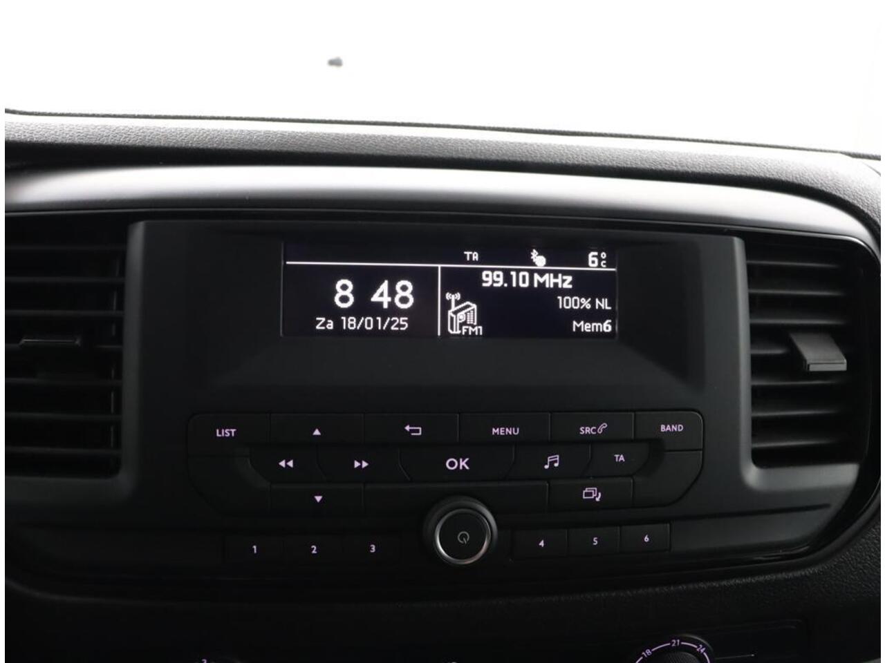 Toyota PROACE Compact 1.5 D-4D Cool Comfort | Cruise control | Radio | Airco |