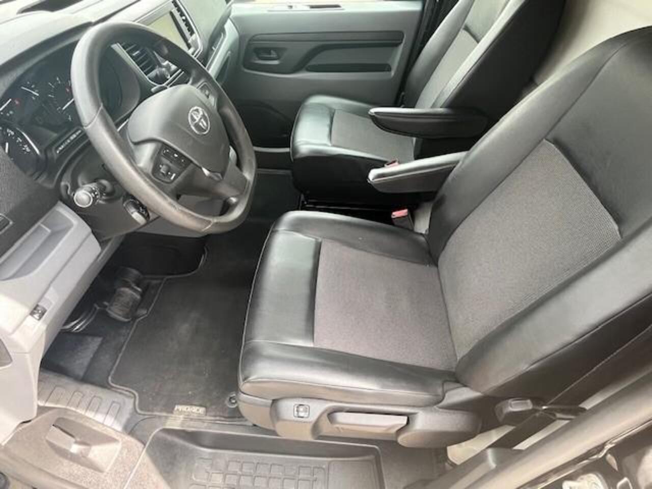 Toyota PROACE Worker 2.0 D-4D Navigator Long | Automaat | Trekhaak | Navigatie | Stoelverwarming |