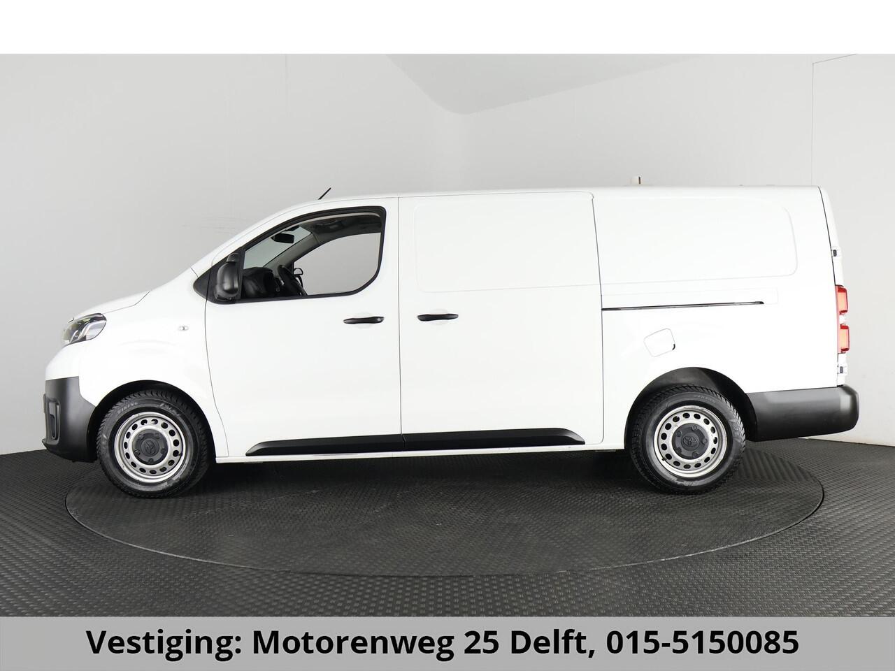 Toyota PROACE Worker 2.0 D-4D Navigator Long GARANTIE TOT 05-2030! NAVIGATIE . PARKEERSENSOREN ACHTER . TREKAAK .