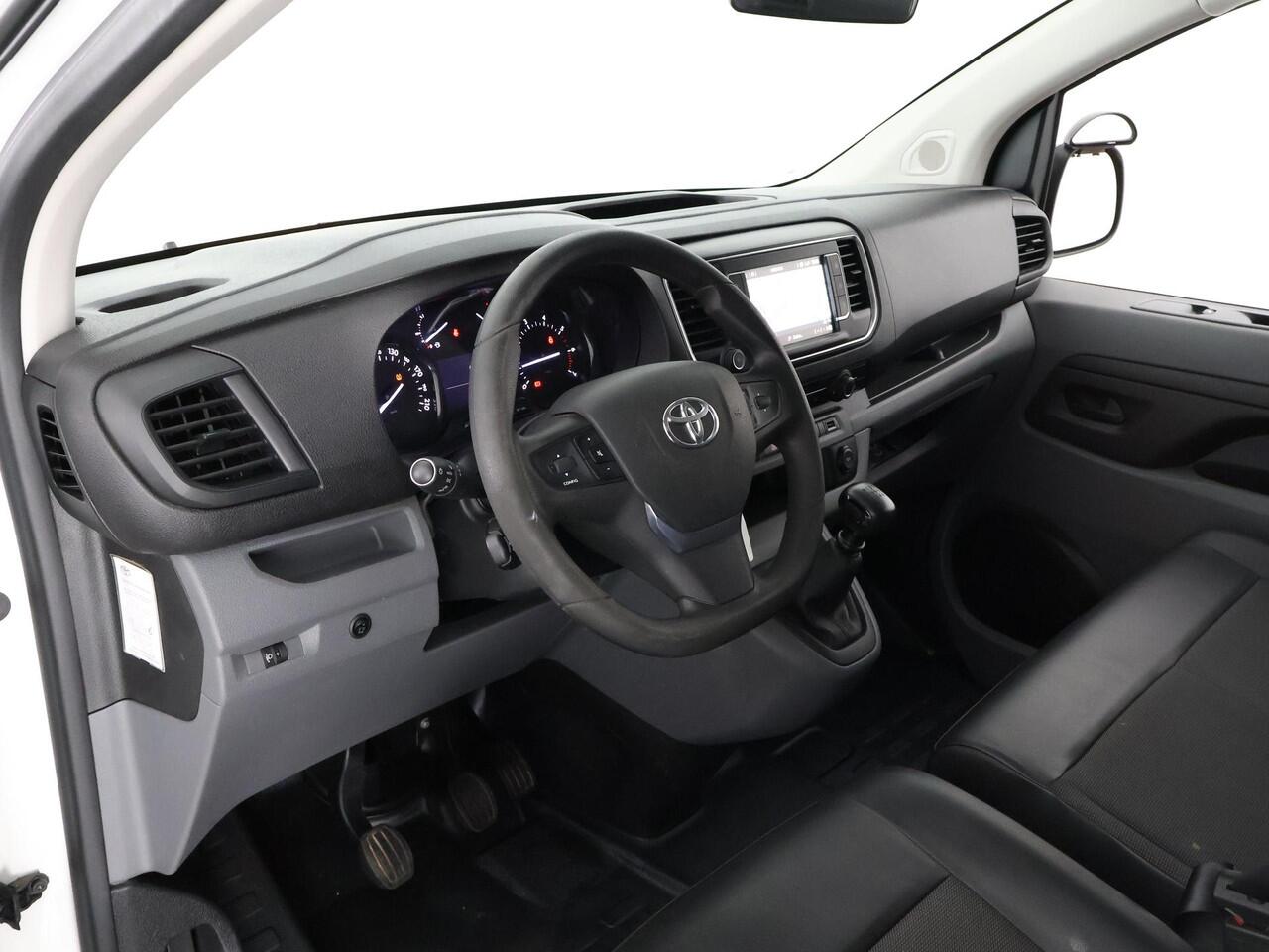 Toyota PROACE Worker 2.0 D-4D Navigator Long GARANTIE TOT 05-2030! NAVIGATIE . PARKEERSENSOREN ACHTER . TREKAAK .