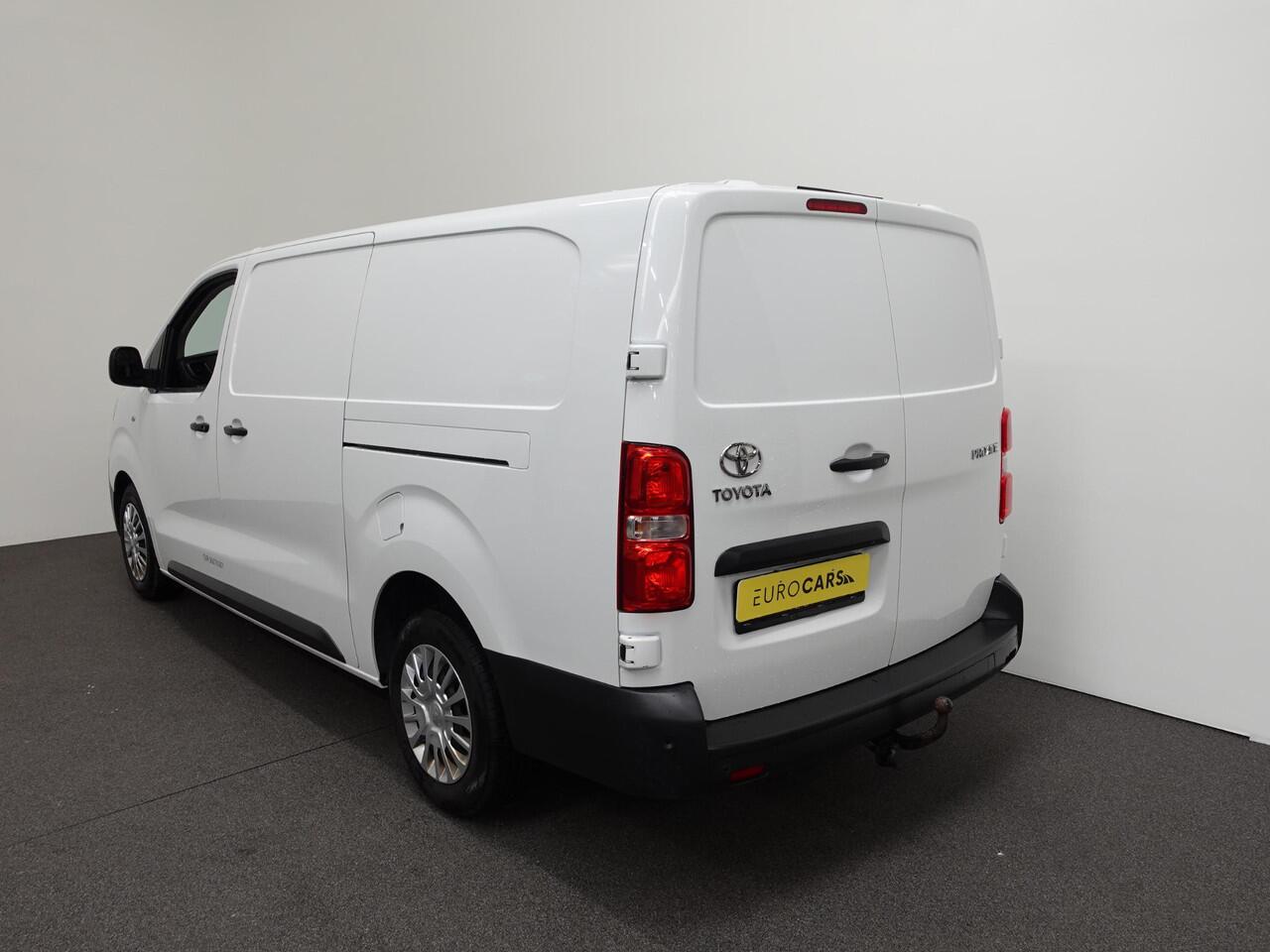 Toyota PROACE 122pk Automaat L3H1 Long 2x Schuifdeur Trekhaak Cruise control Apple Carplay/ Android auto Camera Parkeersensoren