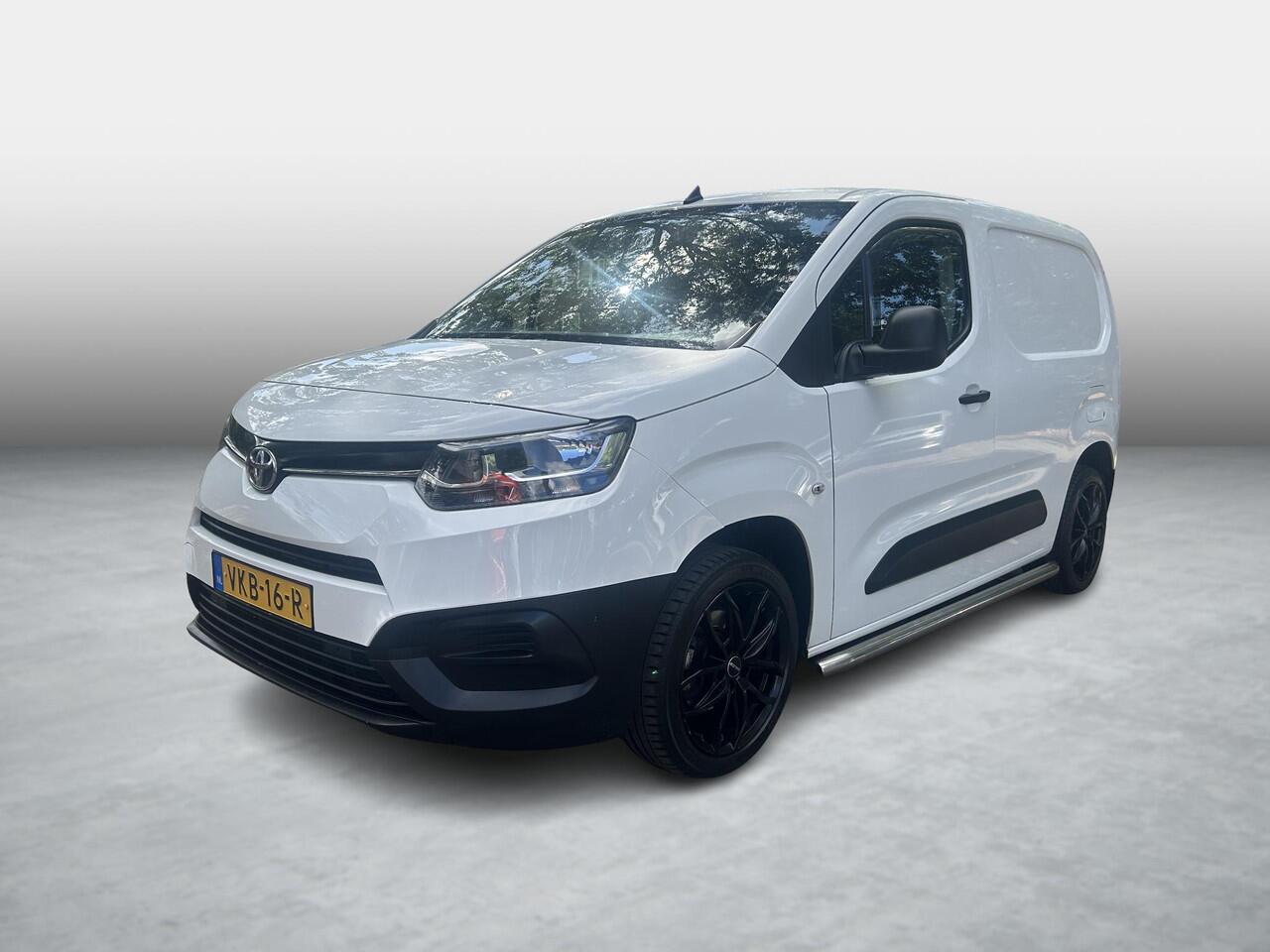 Toyota PROACE CITY 1.5 D-4D Cool Comfort | Inrichting | Side bars | Velgen |