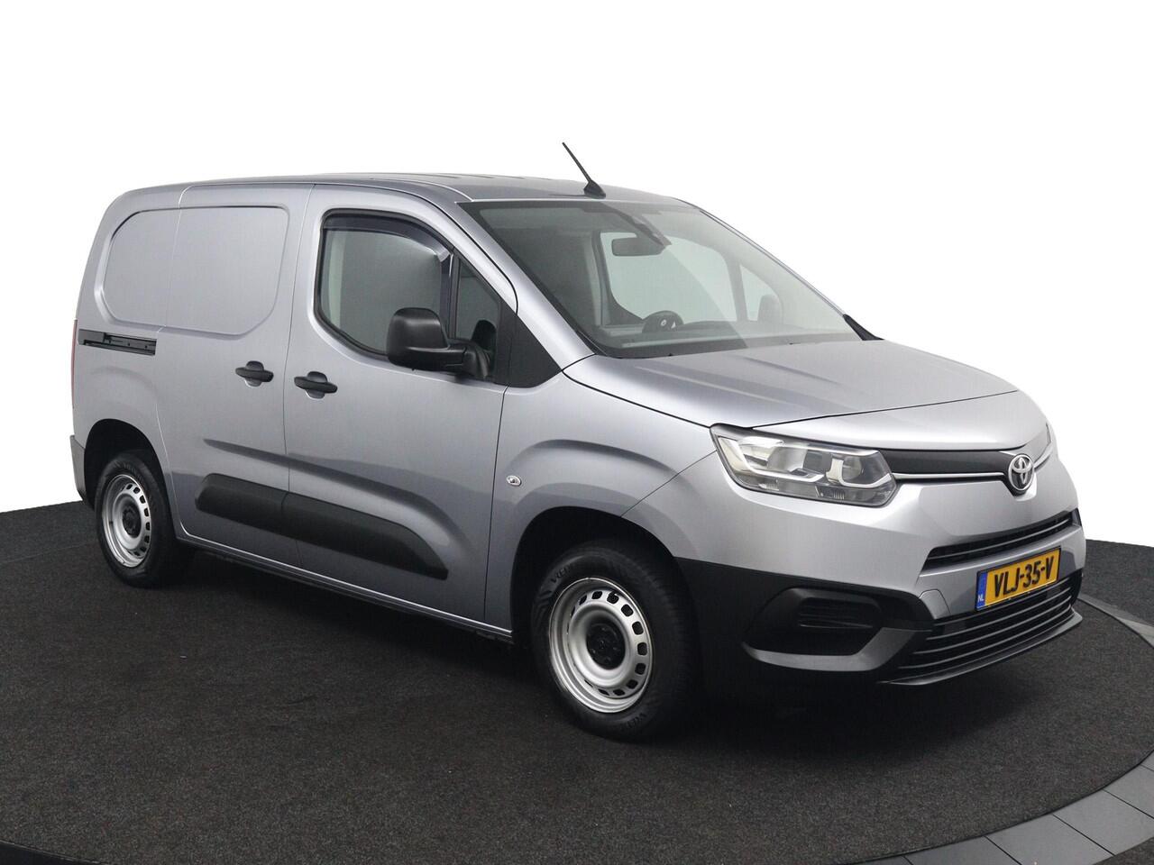 Toyota PROACE CITY 1.2 Turbo Cool Comfort | MARGE | Trekhaak | Navigatie | Cruise Control | Parkeersensoren Achter |