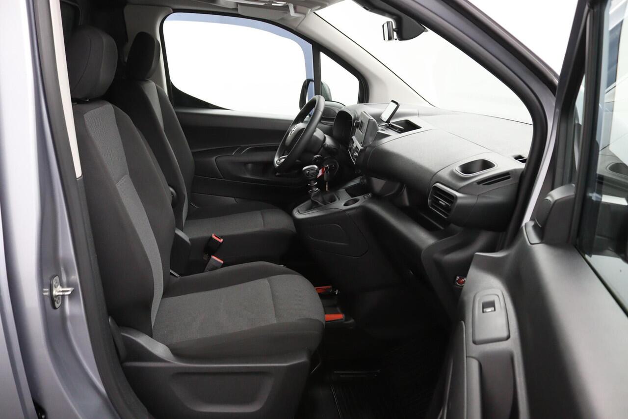 Toyota PROACE CITY 1.2 Turbo Cool Comfort | MARGE | Trekhaak | Navigatie | Cruise Control | Parkeersensoren Achter |