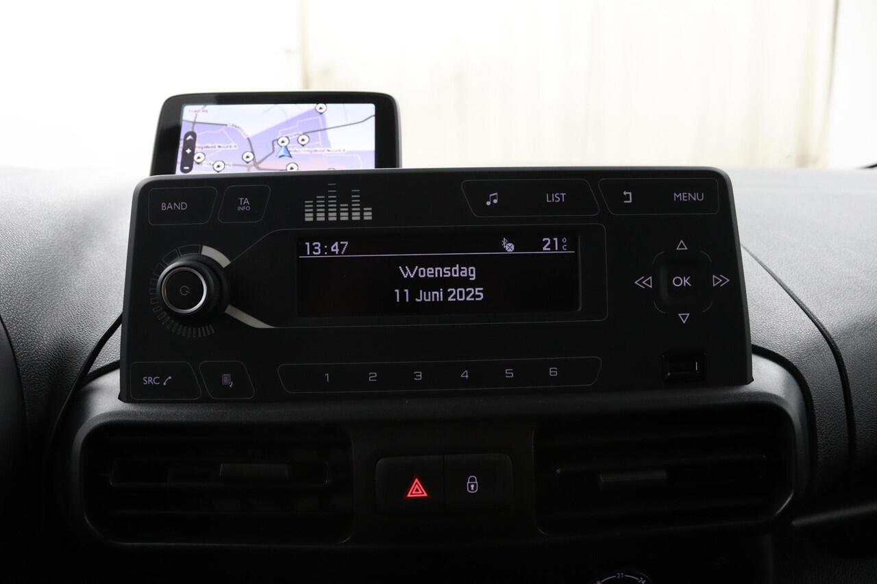 Toyota PROACE CITY 1.2 Turbo Cool Comfort | MARGE | Trekhaak | Navigatie | Cruise Control | Parkeersensoren Achter |