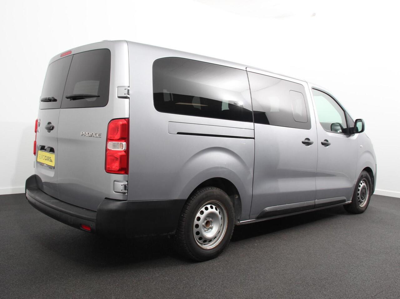 Toyota PROACE Shuttle 2.0 D-4D Cool Comfort Long | 9 persoons | Airco | Cruise Control | Bluetooth |