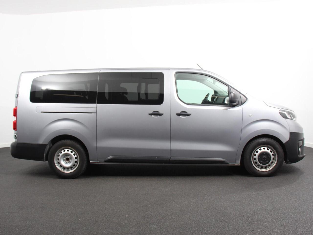 Toyota PROACE Shuttle 2.0 D-4D Cool Comfort Long | 9 persoons | Airco | Cruise Control | Bluetooth |