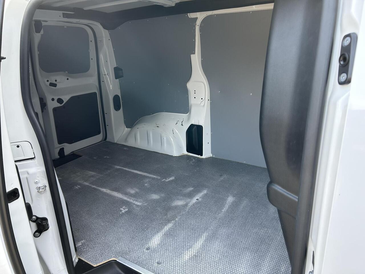 Toyota PROACE Worker 2.0 D-4D Live