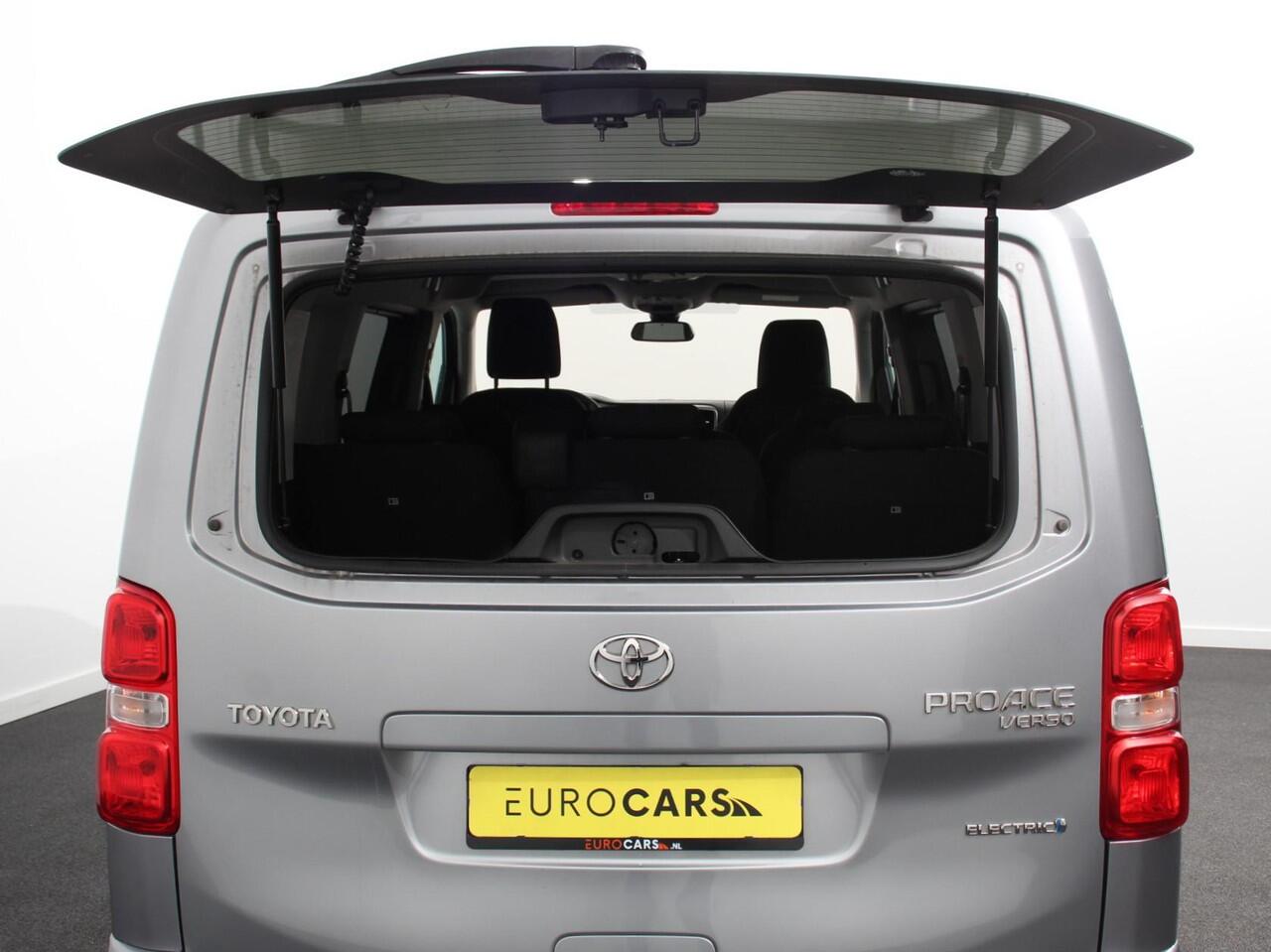 Toyota PROACE Electric Verso Luxury L2 8p PERSONENBUS | Navigatie | Apple Carplay/Android Auto | Climate Control | Lichtmetalen velgen | Cruise Control |