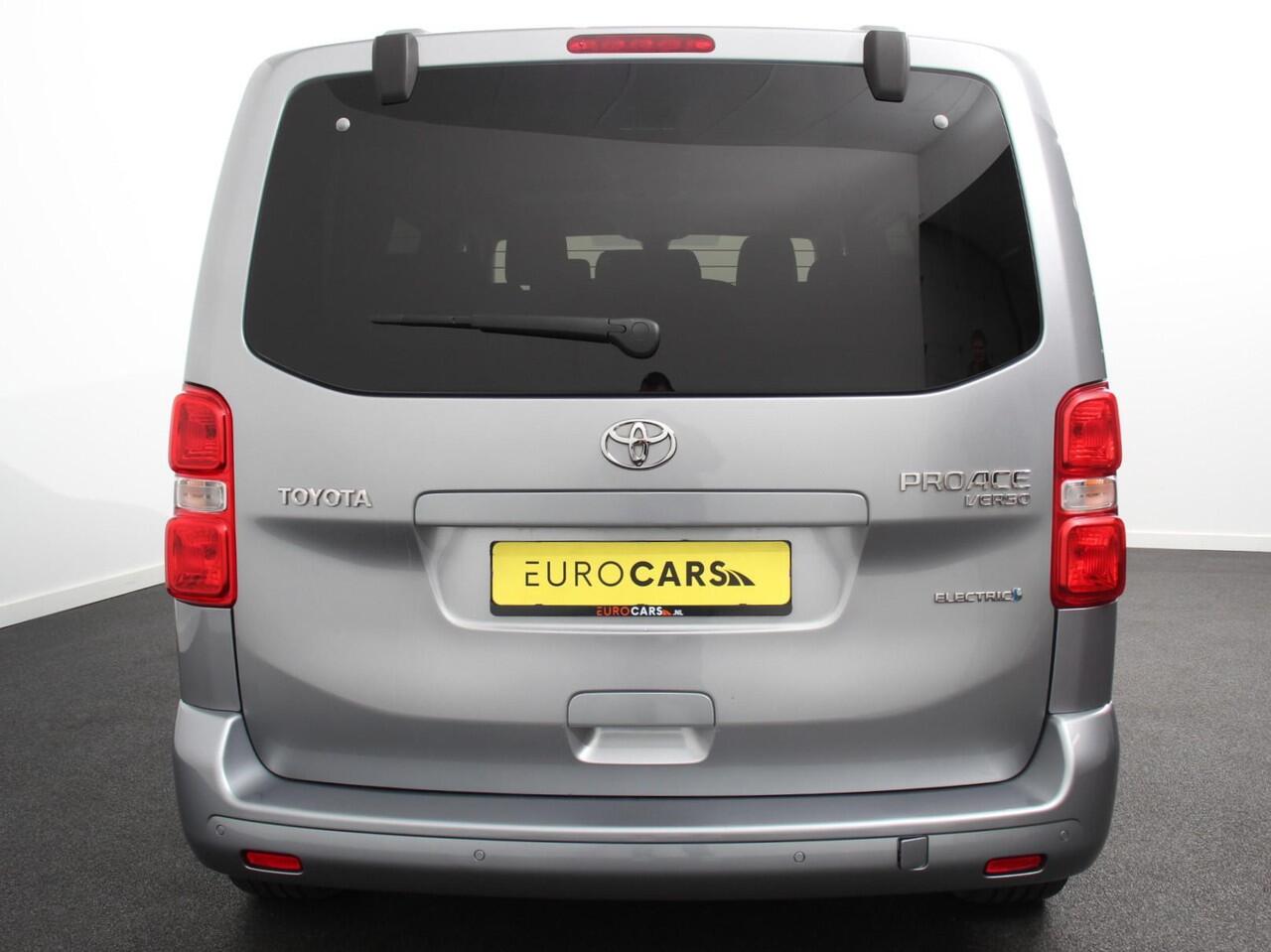Toyota PROACE Electric Verso Luxury L2 8p PERSONENBUS | Navigatie | Apple Carplay/Android Auto | Climate Control | Lichtmetalen velgen | Cruise Control |