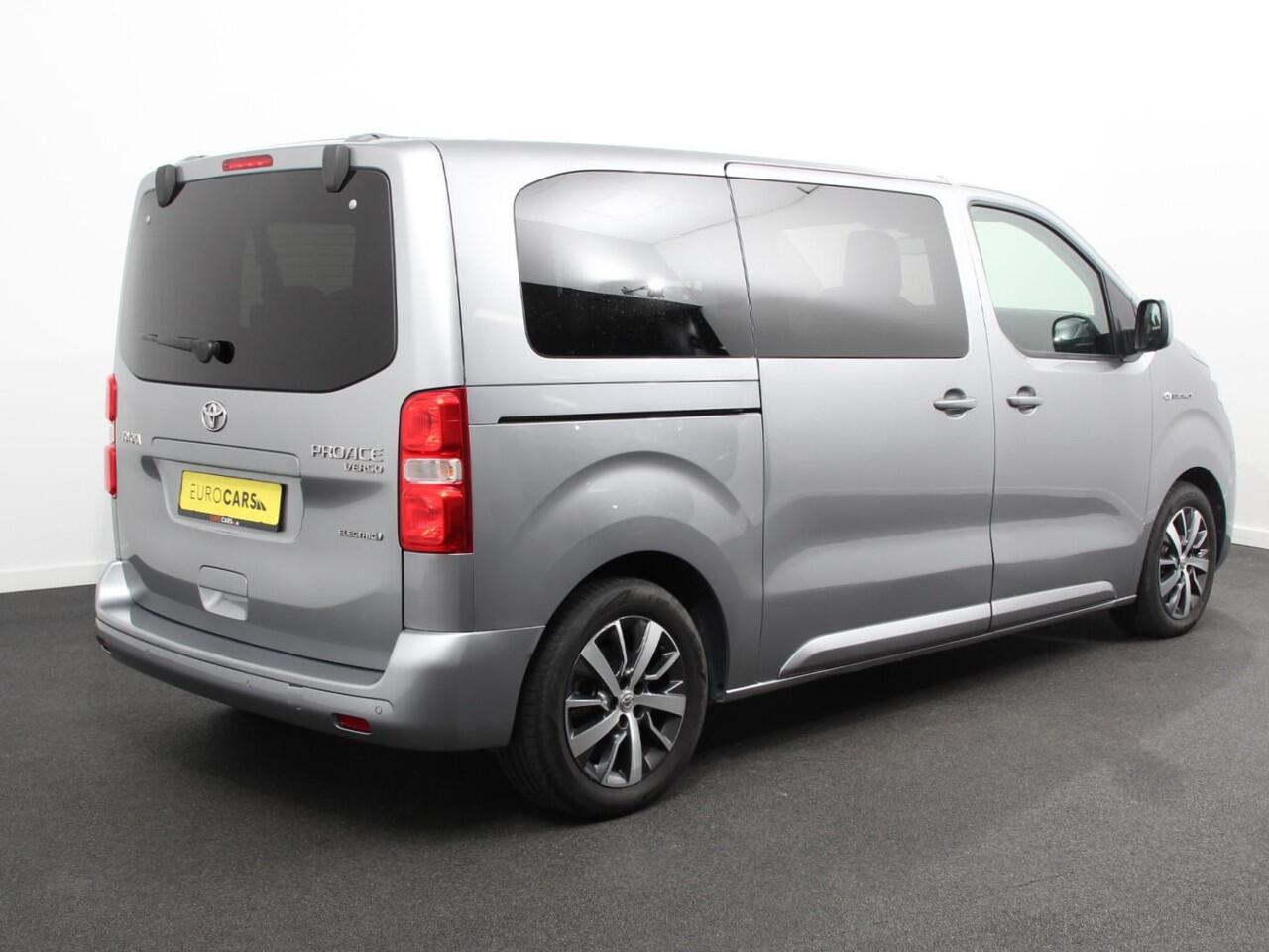 Toyota PROACE Electric Verso Luxury L2 8p PERSONENBUS | Navigatie | Apple Carplay/Android Auto | Climate Control | Lichtmetalen velgen | Cruise Control |