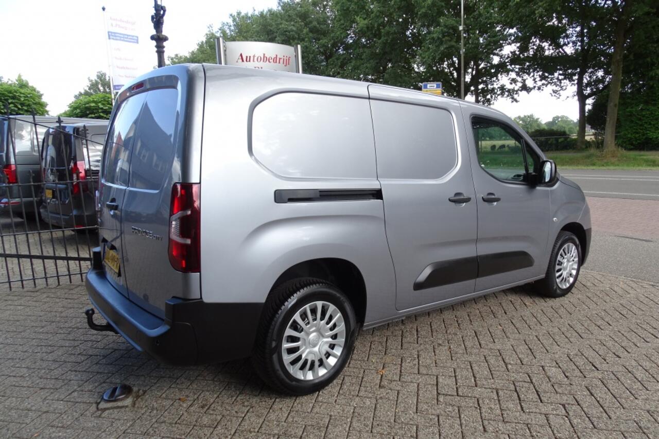 Toyota PROACE CITY 1.5 D-4D Live Long 131 PK NAVI PDC TREKHAAK 1e eig