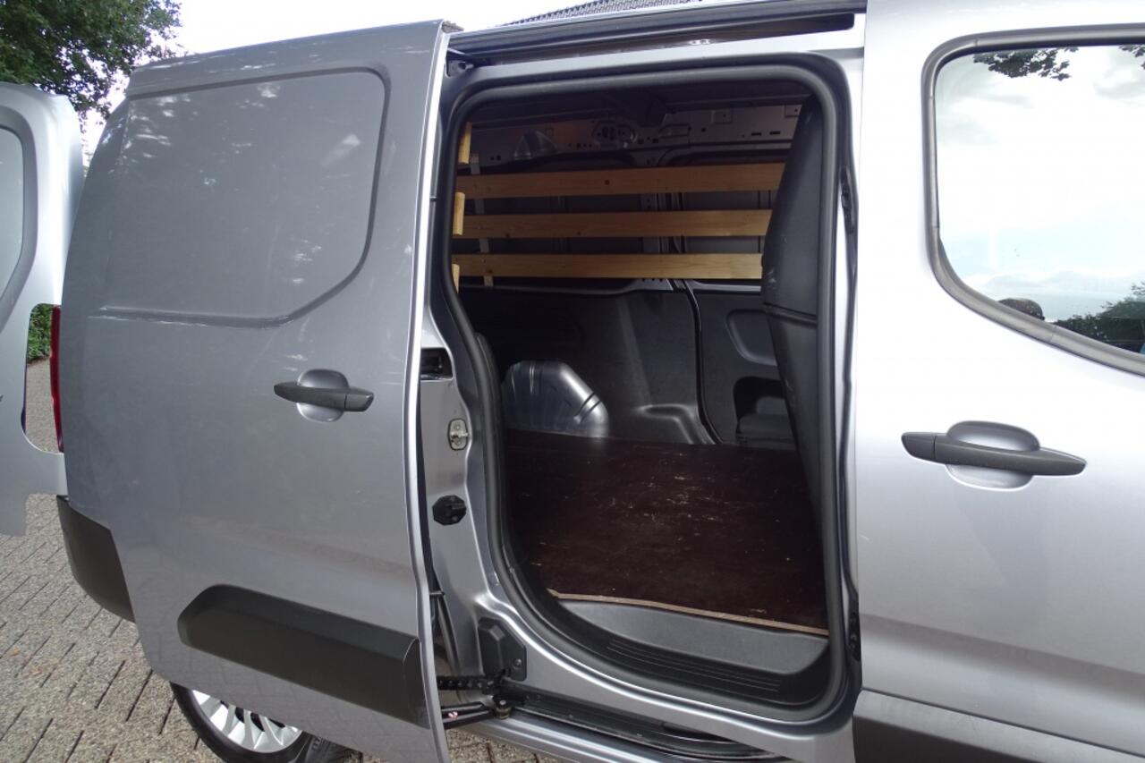 Toyota PROACE CITY 1.5 D-4D Live Long 131 PK NAVI PDC TREKHAAK 1e eig