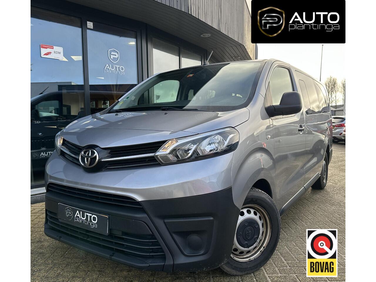Toyota PROACE Shuttle 1.5 D-4D Cool Long | Nette staat! | 23.795 INCLUSIEF BTW INCLUSIEF BPM | 9 Persoons | Trekhaak | Carplay | Navigatie | Airco | Cruise Control | 2 Sleutels | Onderhoudshistorie |