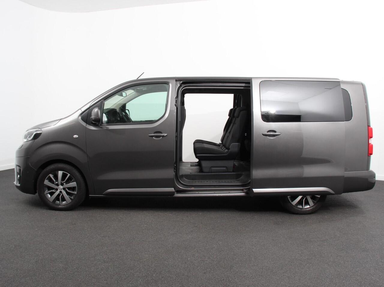 Toyota PROACE Shuttle 2.0 D-4D 145pk Automaat 9 persoons Cool Long | Climate Control | Camera | Dab | Adaptive Cruise Control | Stoelverwarming | Lichtmetalen velgen