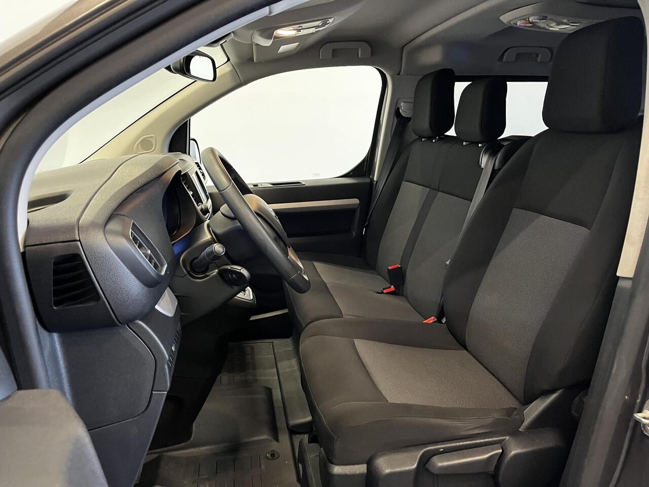 Toyota PROACE Electric Verso L2 Extra Range Cool 75 kWh 9p Personen bus | Climate Control | Apple Carplay/Android Auto | Parkeer sensoren | Cruise Control | Bumpers in kleur