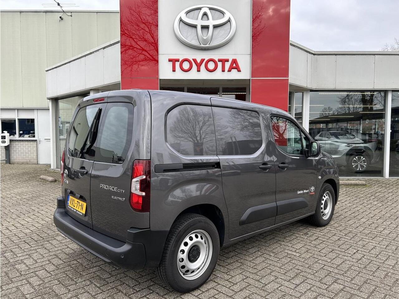 Toyota PROACE CITY Electric Live 50 kWh