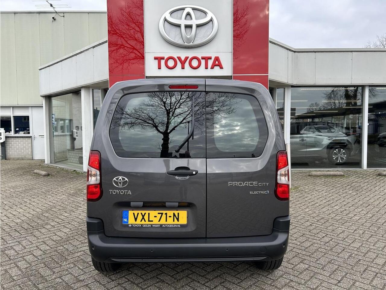 Toyota PROACE CITY Electric Live 50 kWh
