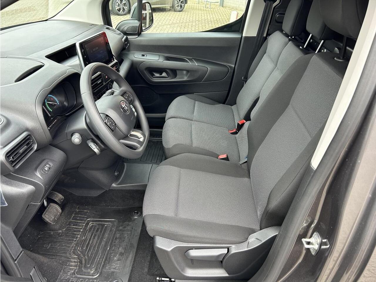 Toyota PROACE CITY Electric Live 50 kWh