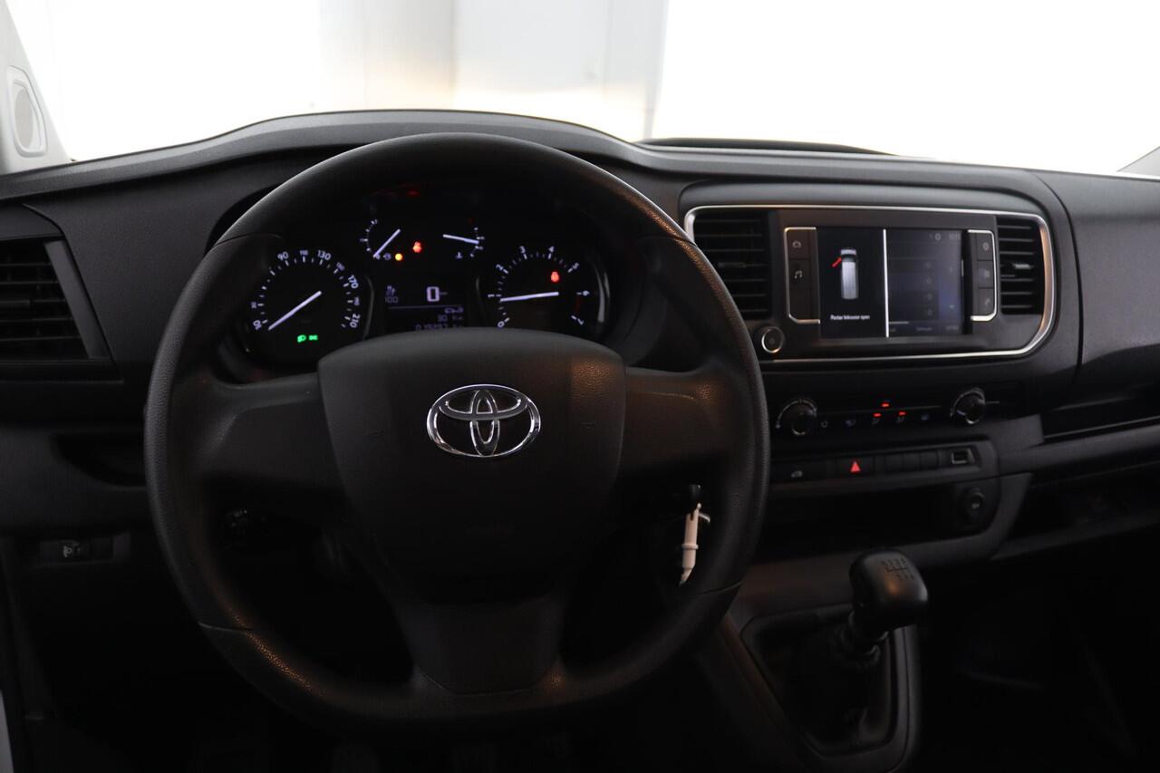 Toyota PROACE Worker 1.5 D-4D LIVE EX BTW CARPLAY NAVI Toyota PROACE Worker 1.5 D-4D LIVE EX BTW CARPLAY NAVI