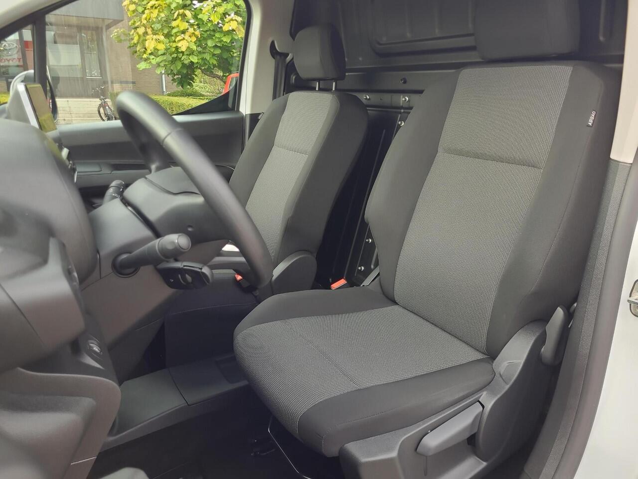 Toyota PROACE CITY 1.5 D-4D Live | Navigatie | Parkeersensoren | Rijklaarprijs incl. garantie |