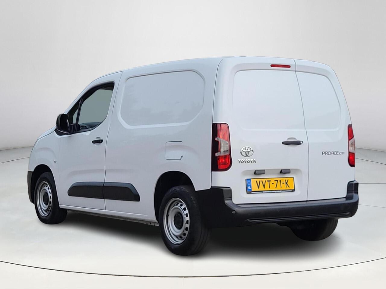 Toyota PROACE CITY 1.5 D-4D Live | Navigatie | Parkeersensoren | Rijklaarprijs incl. garantie |