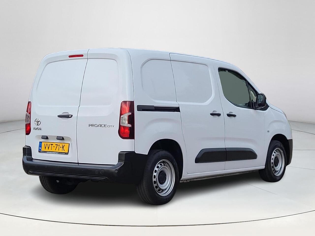 Toyota PROACE CITY 1.5 D-4D Live | Navigatie | Parkeersensoren | Rijklaarprijs incl. garantie |