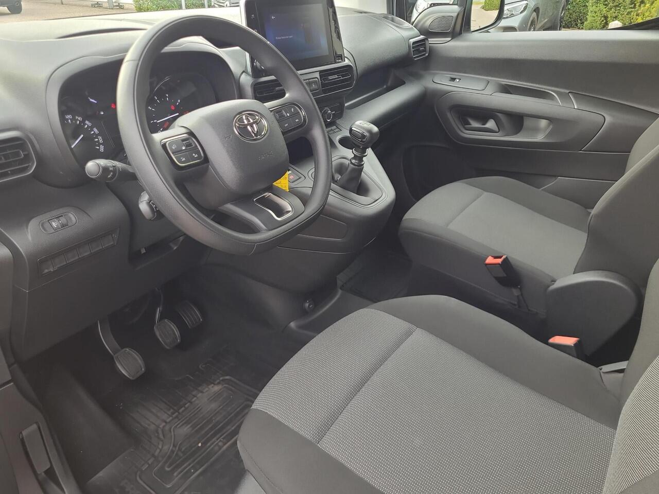 Toyota PROACE CITY 1.5 D-4D Live | Navigatie | Parkeersensoren | Rijklaarprijs incl. garantie |