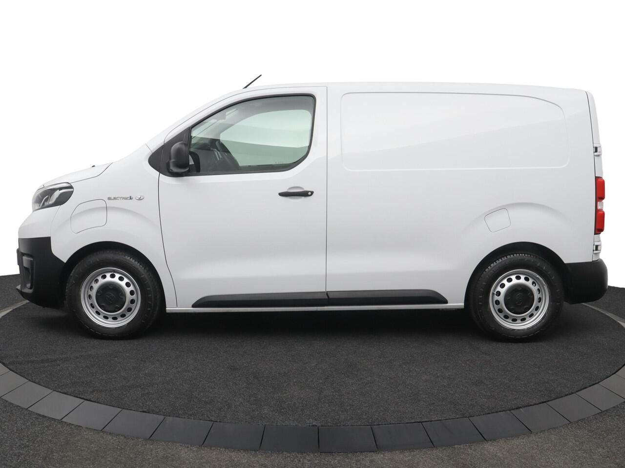 Toyota PROACE Electric Compact Standard Range Live | 1e eigenaar | Parkeercamera | Trekhaak |