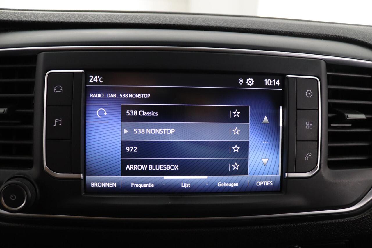 Toyota PROACE Worker 1.5 D-4D LIVE EX BTW CARPLAY NAVI Toyota PROACE Worker 1.5 D-4D LIVE EX BTW CARPLAY NAVI