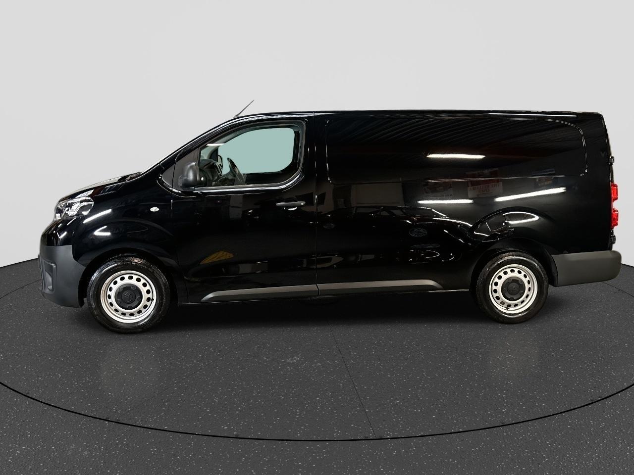 Toyota PROACE Worker 2.0 D-4D Live | L2 | Rijklaar | Info: 06-11738929