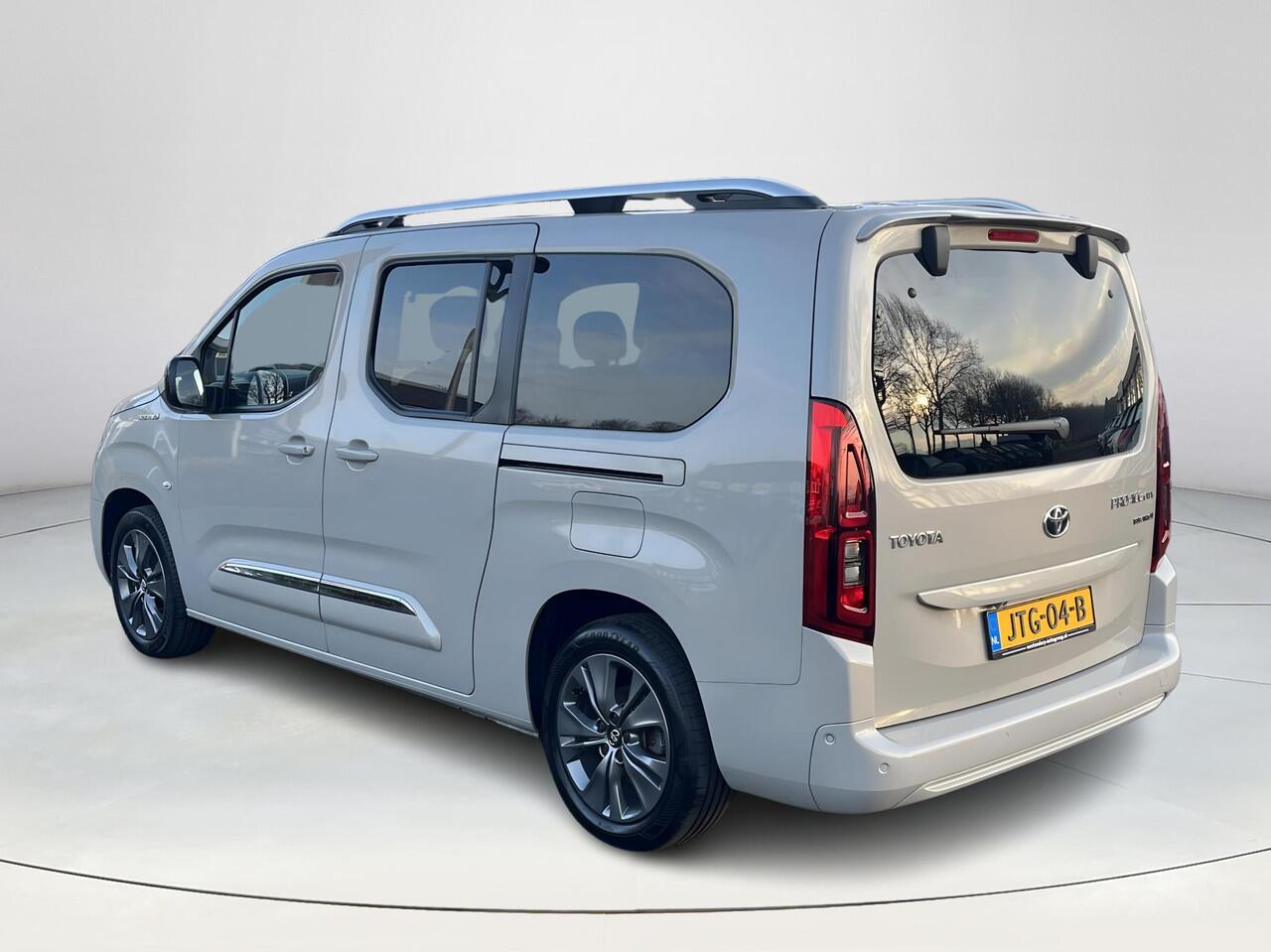 Toyota PROACE CITY Verso Electric 50KWH Lang 7P | Navigatie | Parkeersensoren | Stoelverwarming | Keyless entry |