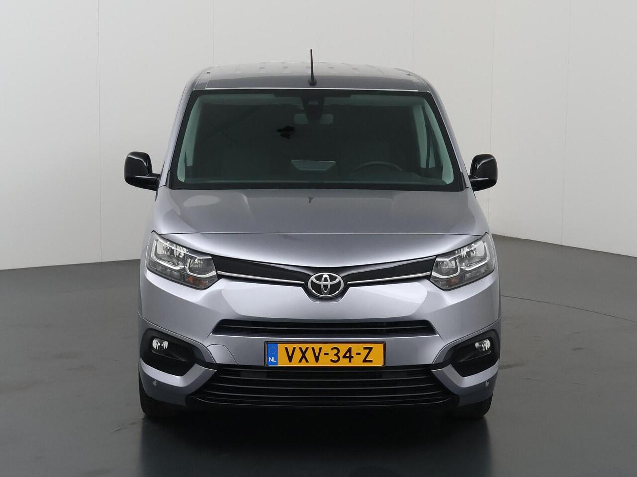 Toyota PROACE CITY 1.5 D-4D | 102 PK | PROF | LONG | 2X ZIJSCHUIFDEUREN | ACHTERUITRIJCAMERA | CLIMATE CONTROL | TREKHAAK | METALLIC | NAVIGATIE | CARPLAY | ANDROID AUTO | DAB+ | PARKEERSENSOREN | CRUISE CONTROL