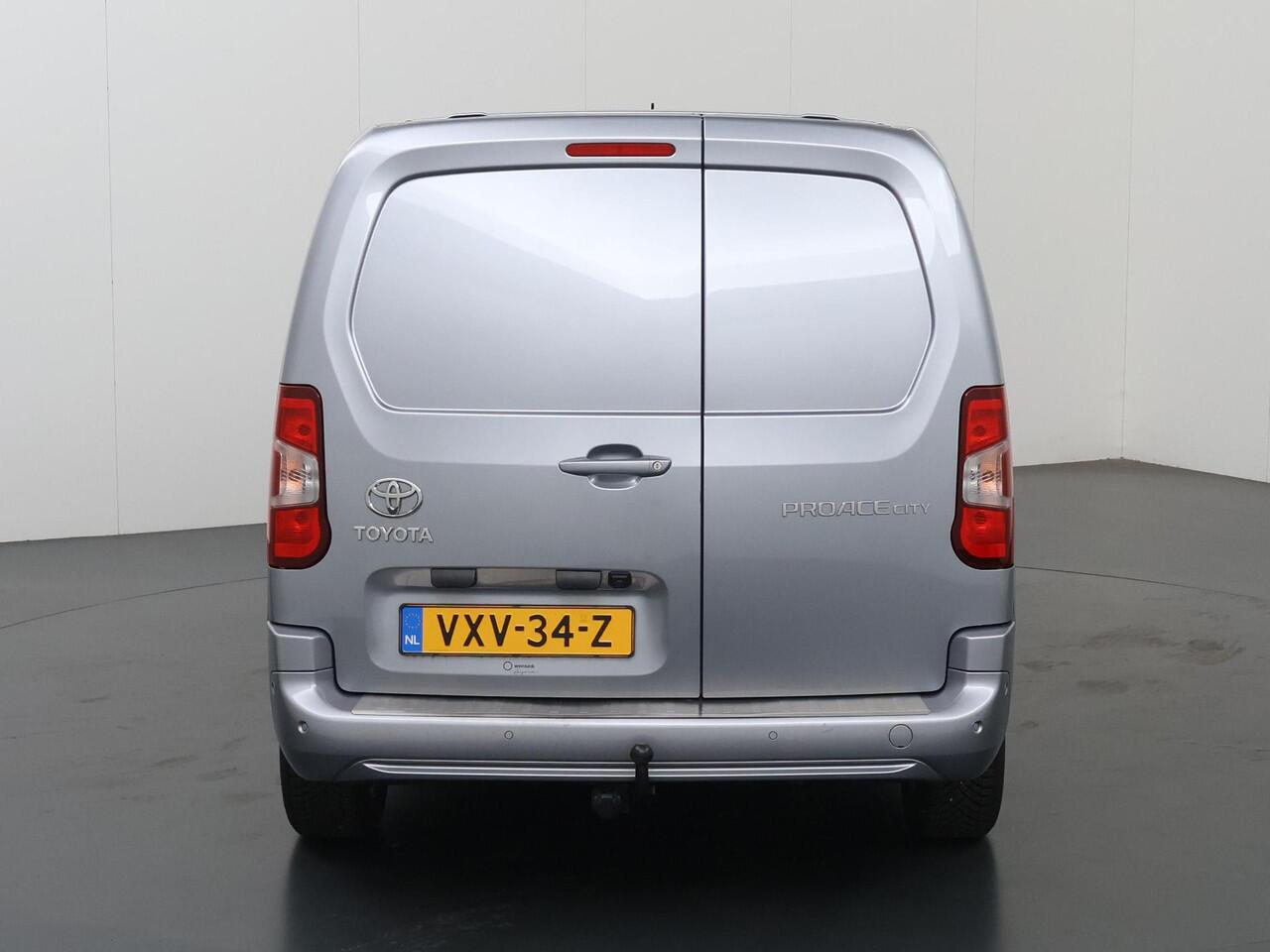Toyota PROACE CITY 1.5 D-4D | 102 PK | PROF | LONG | 2X ZIJSCHUIFDEUREN | ACHTERUITRIJCAMERA | CLIMATE CONTROL | TREKHAAK | METALLIC | NAVIGATIE | CARPLAY | ANDROID AUTO | DAB+ | PARKEERSENSOREN | CRUISE CONTROL