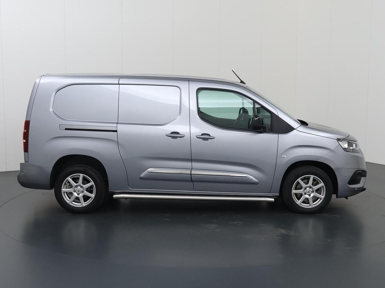 Toyota PROACE CITY 1.5 D-4D | 102 PK | PROF | LONG | 2X ZIJSCHUIFDEUREN | ACHTERUITRIJCAMERA | CLIMATE CONTROL | TREKHAAK | METALLIC | NAVIGATIE | CARPLAY | ANDROID AUTO | DAB+ | PARKEERSENSOREN | CRUISE CONTROL