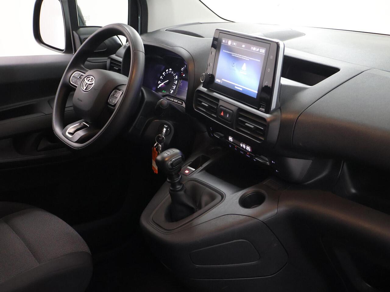 Toyota PROACE CITY 1.5 D-4D | 102 PK | PROF | LONG | 2X ZIJSCHUIFDEUREN | ACHTERUITRIJCAMERA | CLIMATE CONTROL | TREKHAAK | METALLIC | NAVIGATIE | CARPLAY | ANDROID AUTO | DAB+ | PARKEERSENSOREN | CRUISE CONTROL