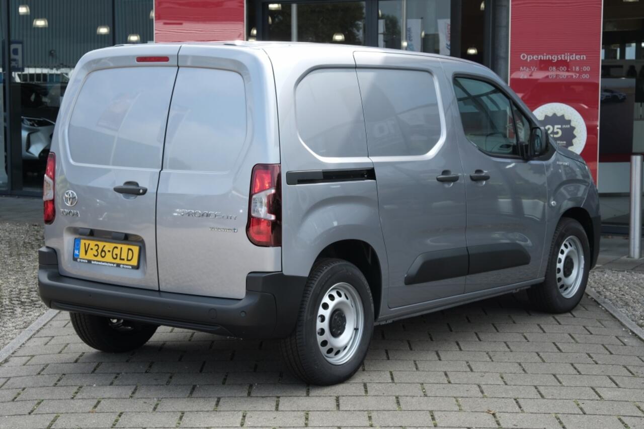 Toyota PROACE 136PK Live | van ¤ 36.400,- voor ¤ 27.900,- | Voorraadkorting |