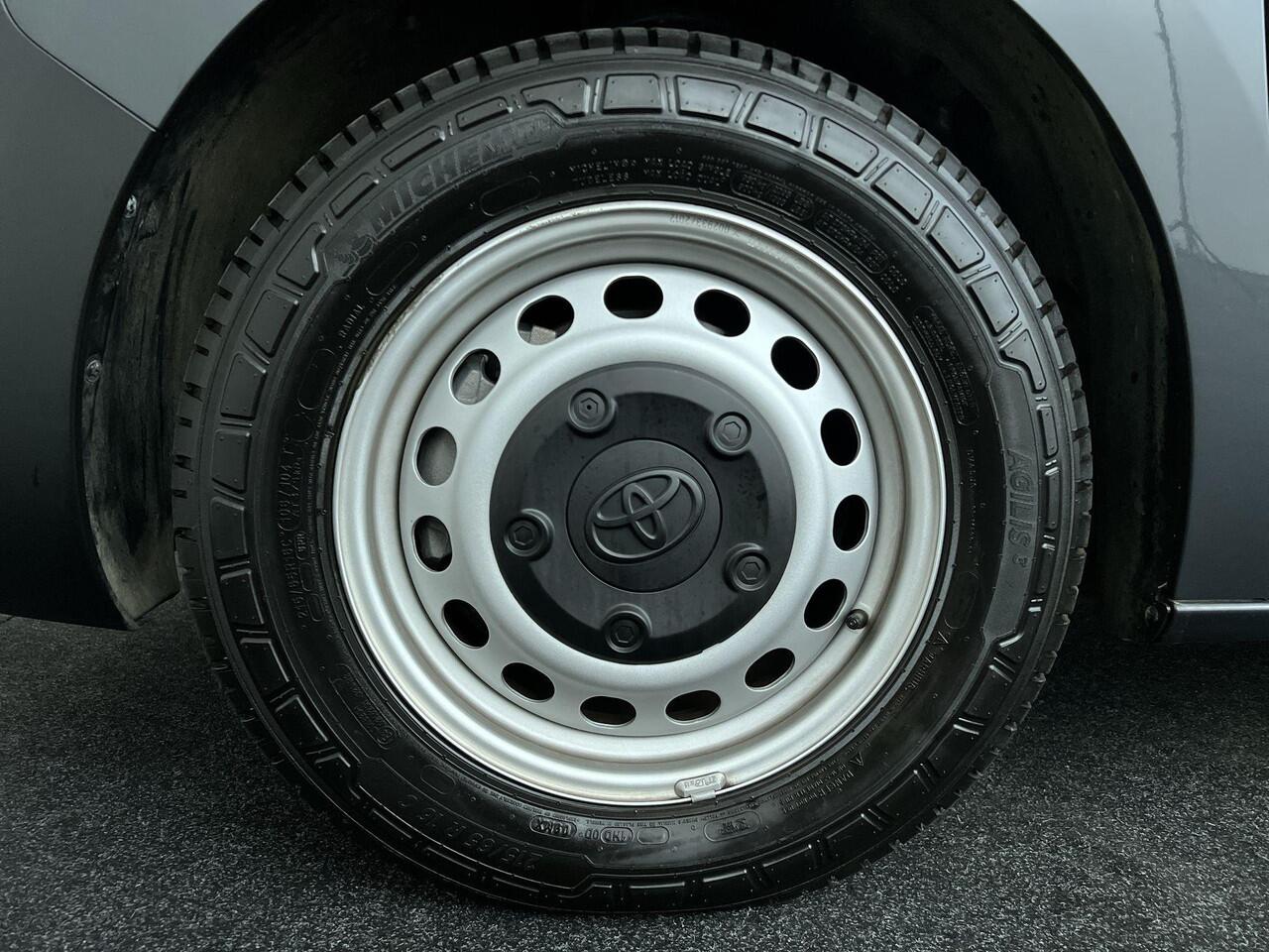 Toyota PROACE Electric Worker Challenger Extra Range L1 75 kWh | Rijklaar | Parkeersensoren | Cruise control