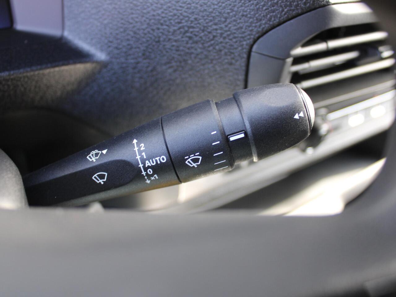 Toyota PROACE Long Worker 2.0 D-4D Challenger | Carplay | PDC | Airco | Cruise | Schuifdeur rechts |