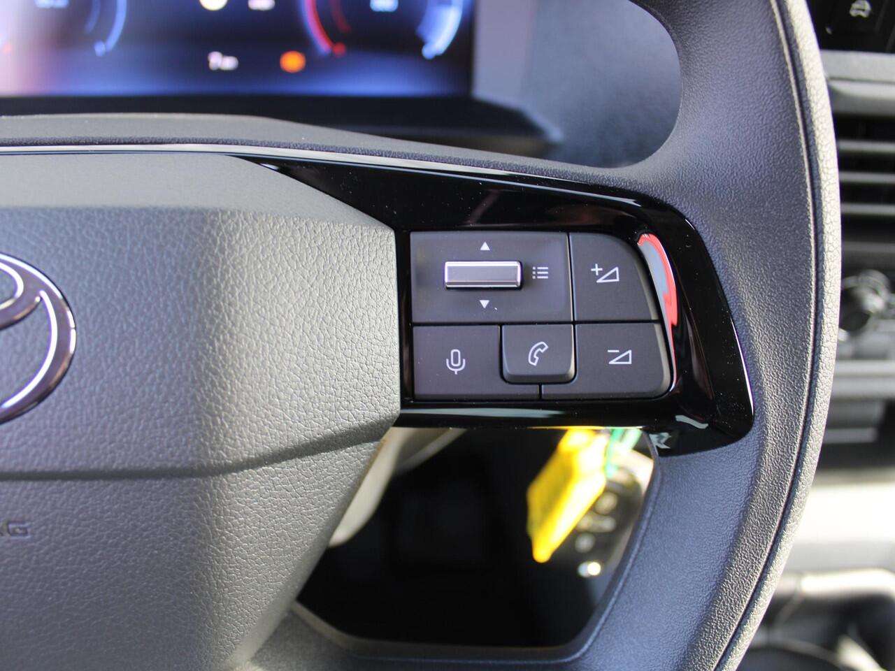 Toyota PROACE Long Worker 2.0 D-4D Challenger | Carplay | PDC | Airco | Cruise | Schuifdeur rechts |