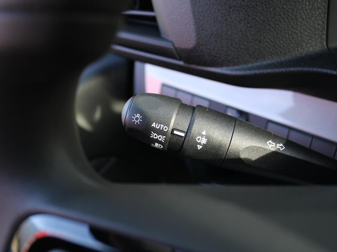 Toyota PROACE Long Worker 2.0 D-4D Challenger | Carplay | PDC | Airco | Cruise | Schuifdeur rechts |