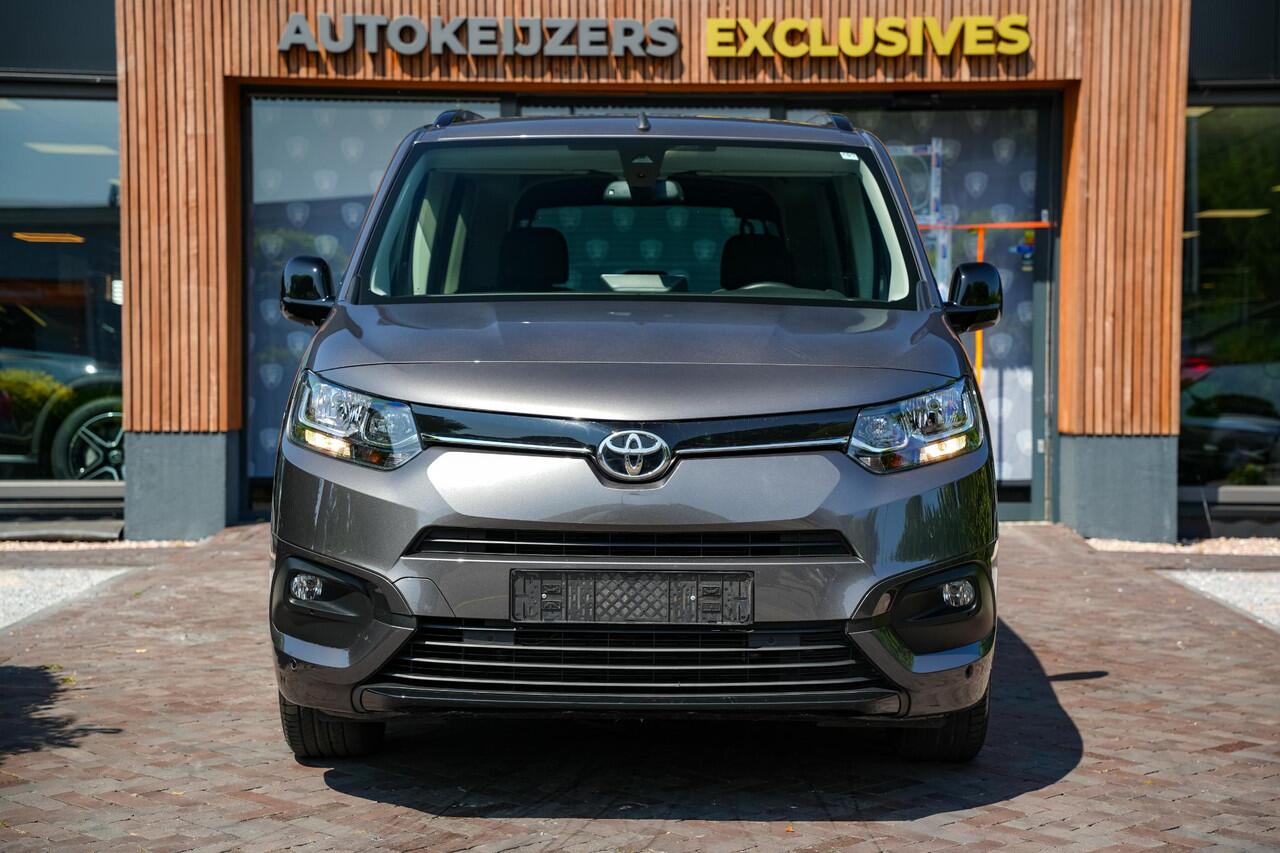 Toyota PROACE CITY Geel Kenteken 5 Persoons Automaat Navi